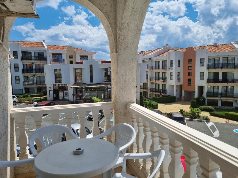 Lazur 1-5 Apartments Complex - image 7