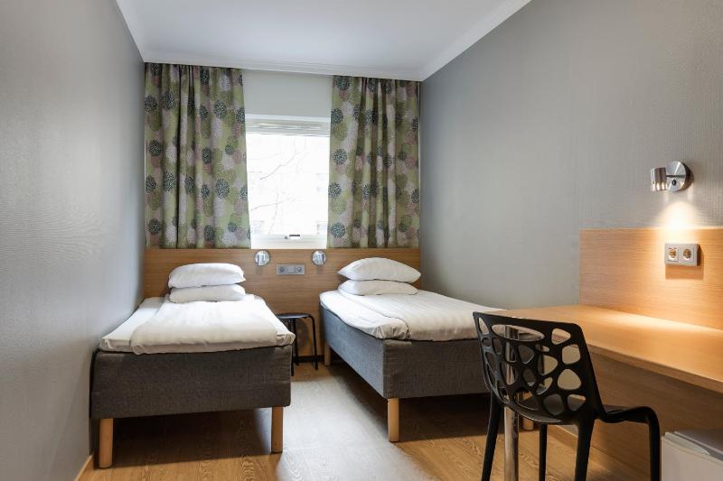 Double/Twin Room with Shared Bathroom image 1