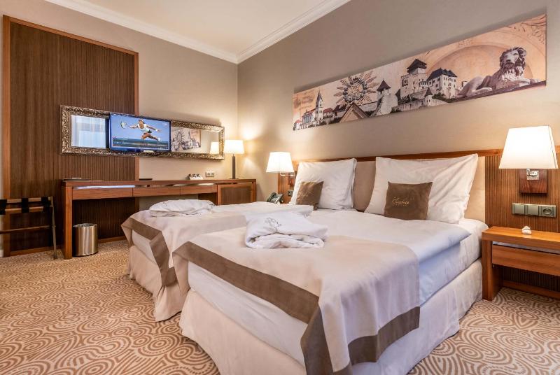 Superior Room image 3