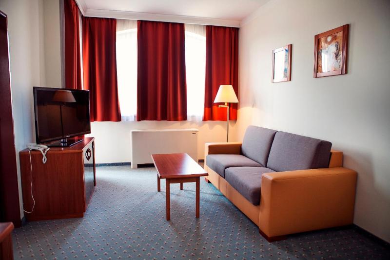 Apartment with Balcony image 3