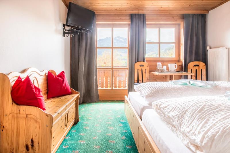 Double Room with Balcony image 1