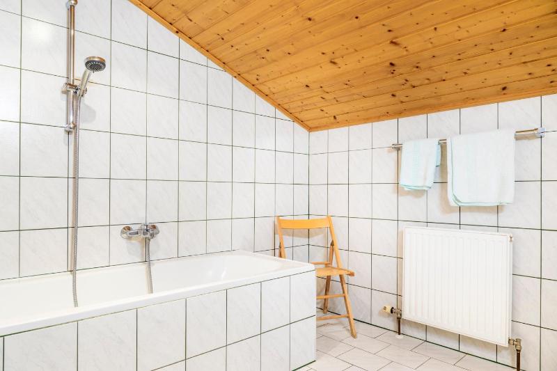One-Bedroom Apartment with Balcony image 3