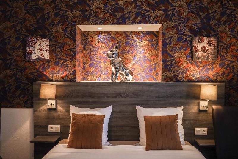 Superior Triple Room image 3