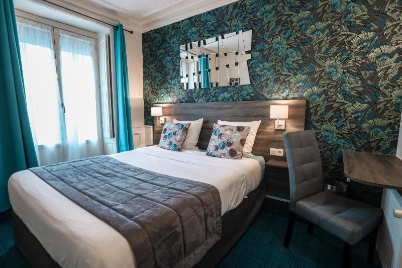 Standard Double Room image 4