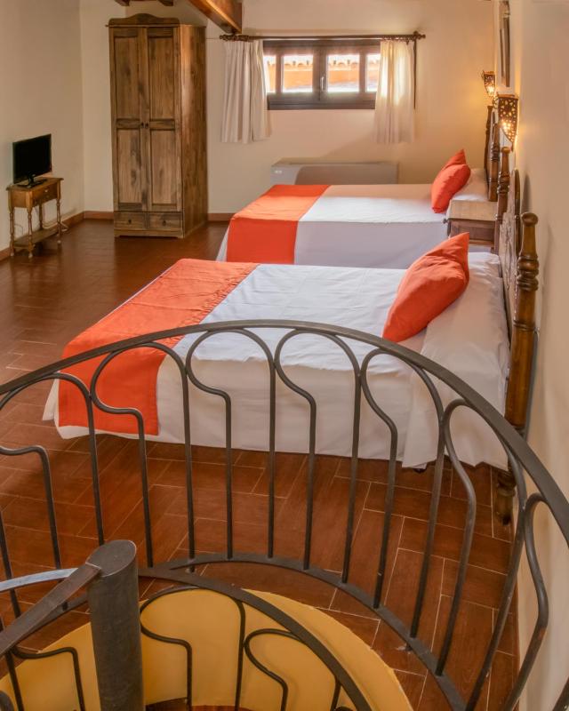 Duplex Room image 4