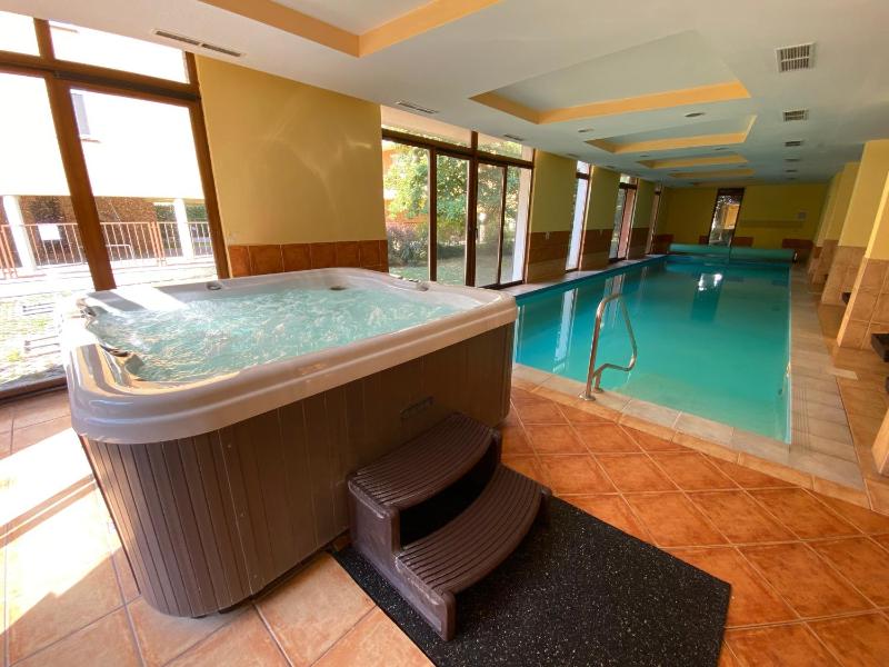 Dorina Wellness Apartman - image 16