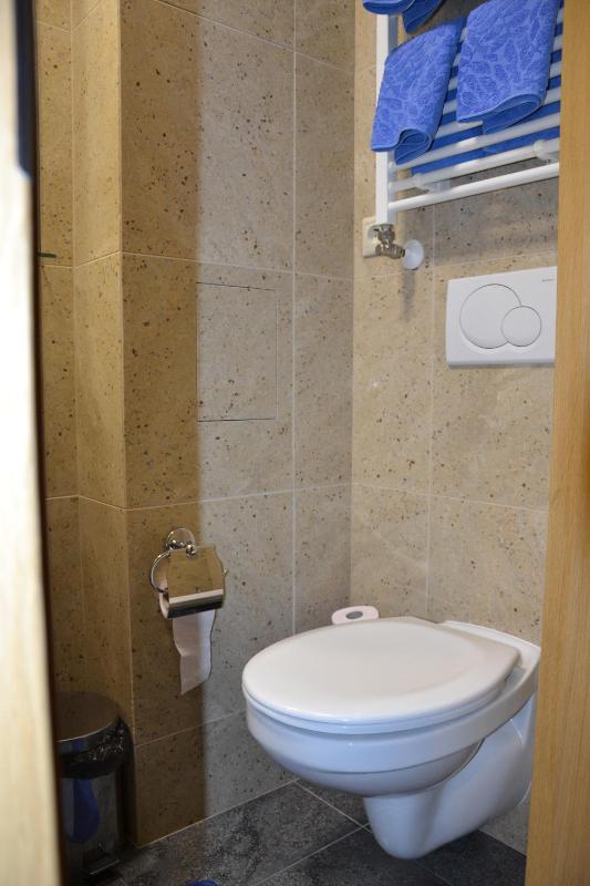 Economy Double Room image 2