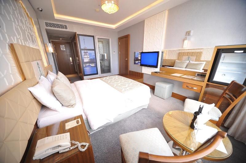 Superior Double or Twin Room image 1
