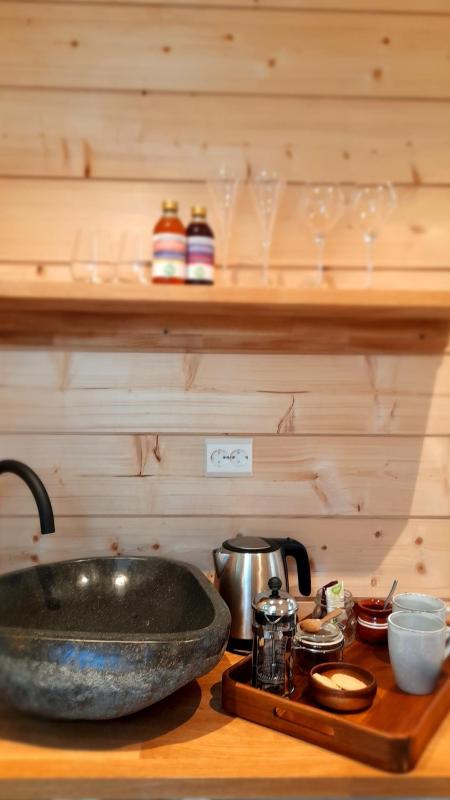 One-Bedroom Cottage image 2