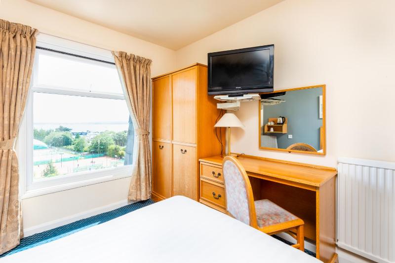 Abbey Lawn Hotel - image 6