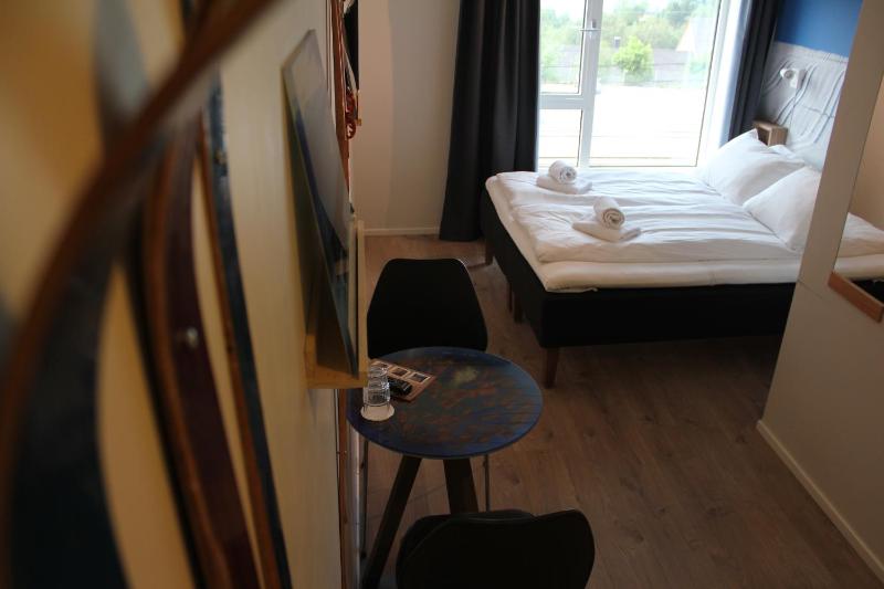 Standard Double Room image 3