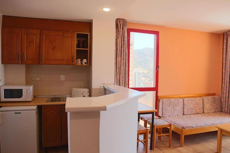 One-Bedroom Apartment image 4