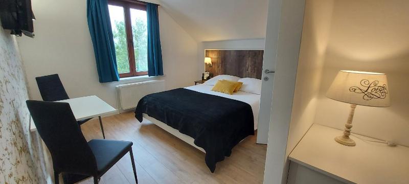 King Room image 1