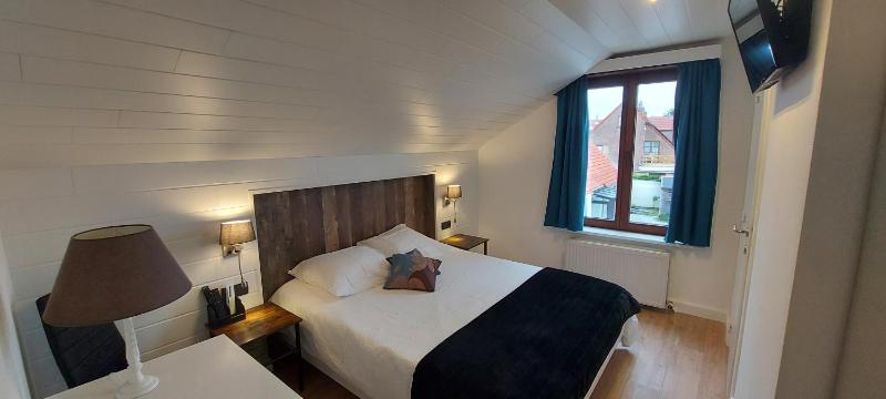 King Room image 3