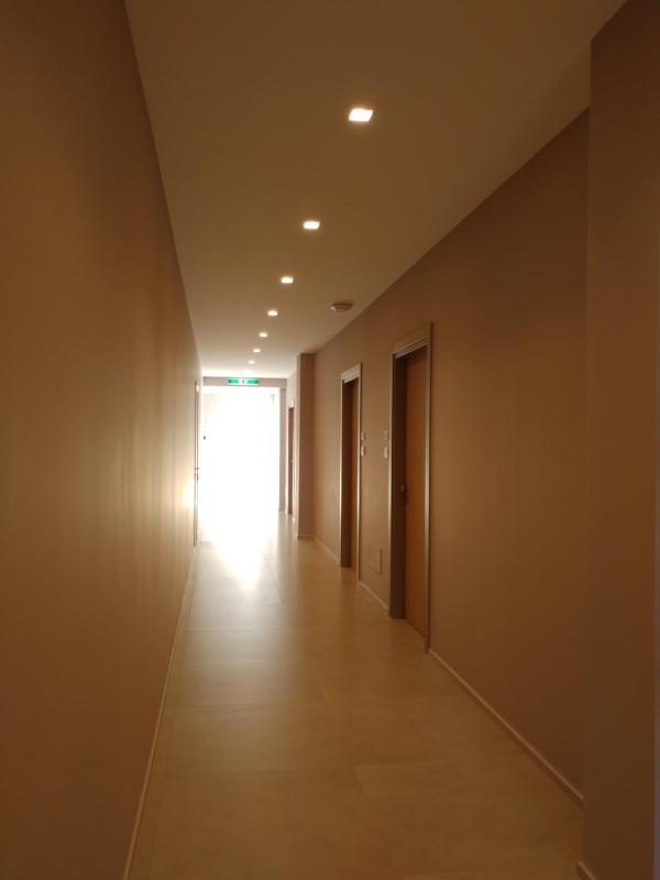 Double Room with Balcony image 4