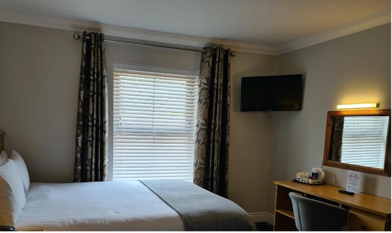 Double Room image 1