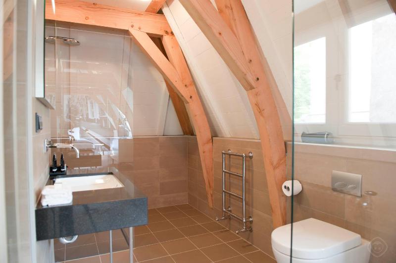 One-Bedroom Wolvenstraat Suite image 2