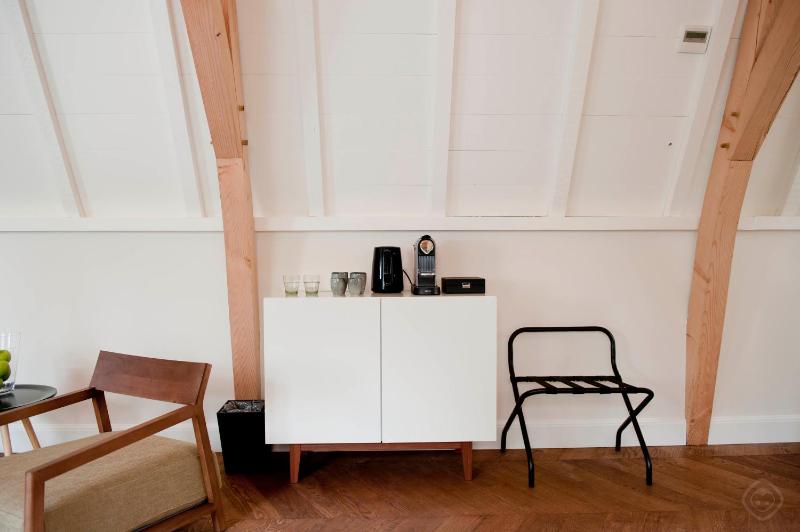 One-Bedroom Wolvenstraat Suite image 2