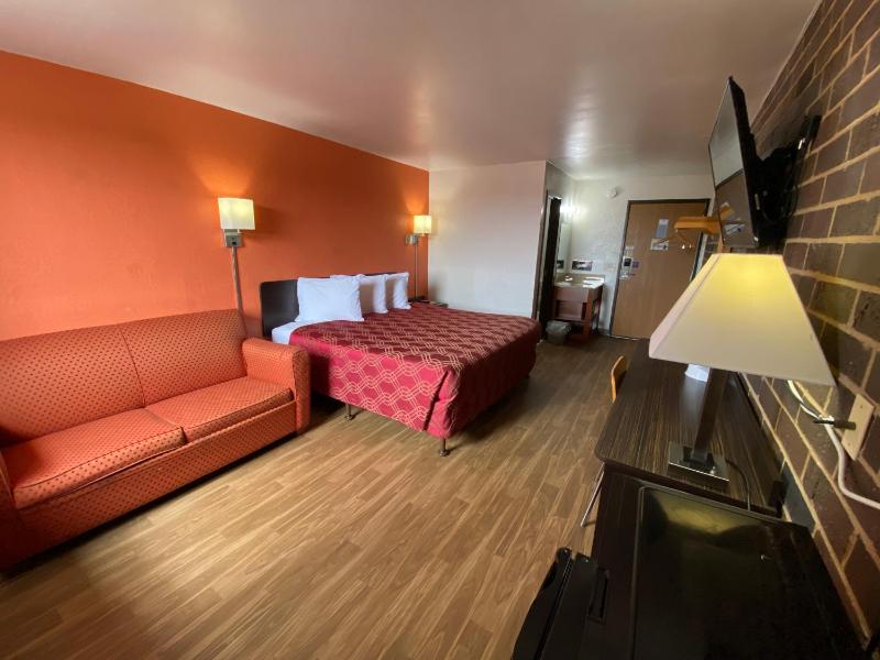 King Room image 4