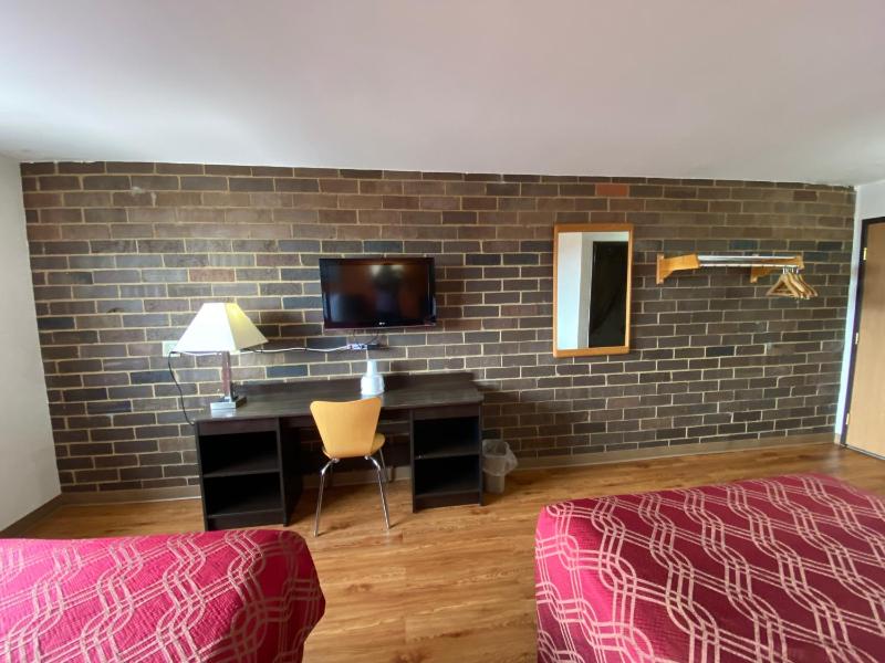 Double Room image 3