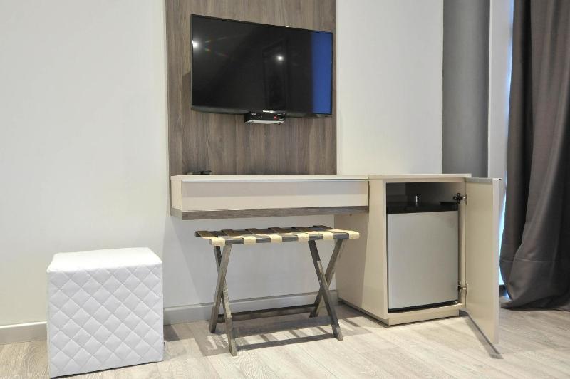 Superior Double Room image 4