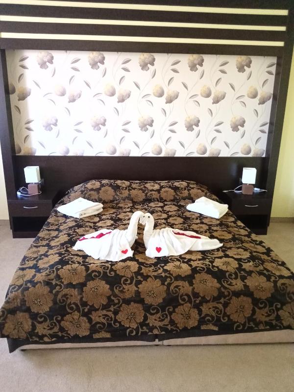 One-Bedroom Suite image 1