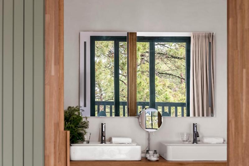 Junior Suite with Terrace image 3