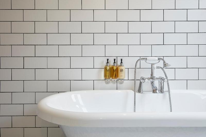 Boutique Deluxe Apartment image 3