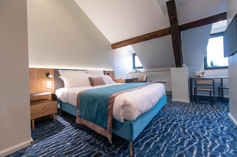 Deluxe Double Room with Shower image 1