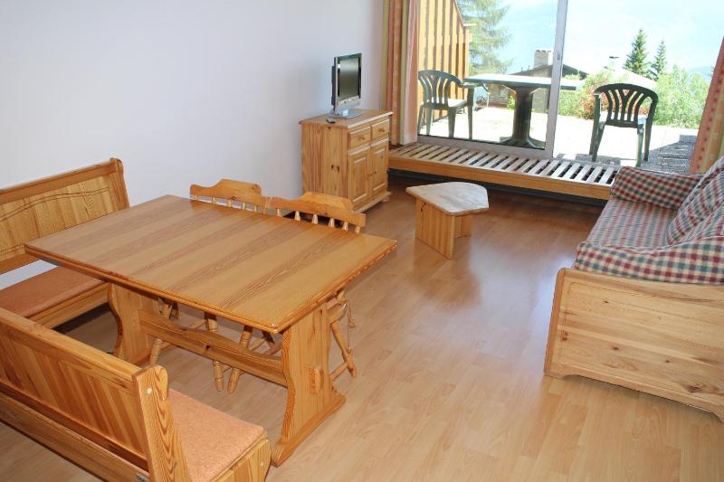 Suite South image 3