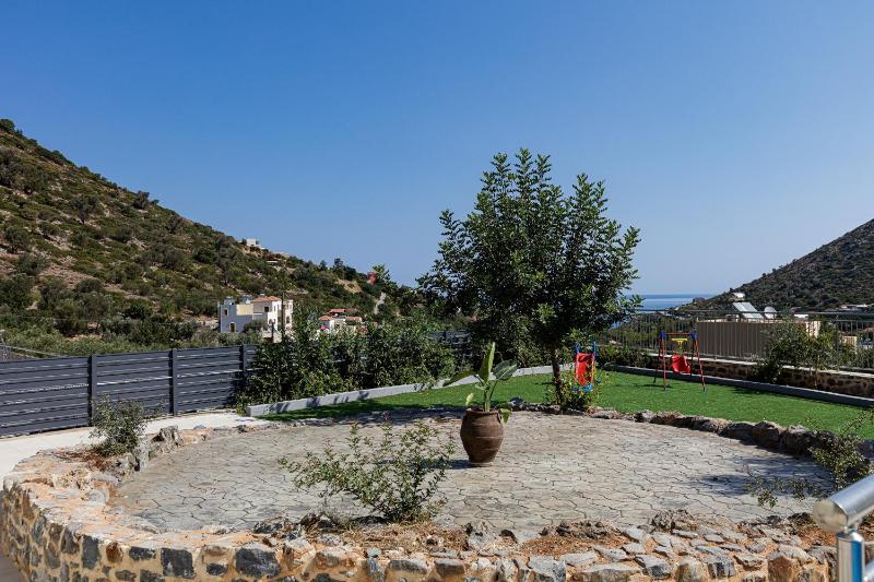 Family Villa Basilicata Gloria with Private Heated Pool BBQ & Kid's Play Area - image 6