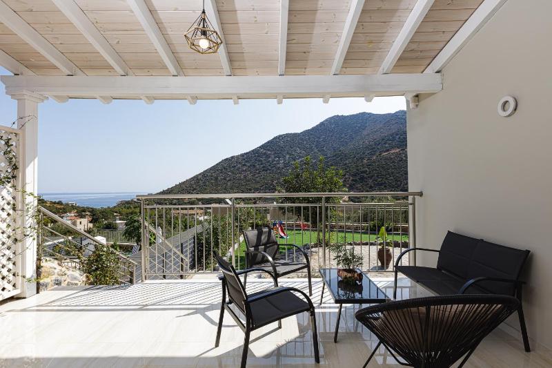 Family Villa Basilicata Gloria with Private Heated Pool BBQ & Kid's Play Area - image 15