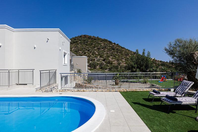 Family Villa Basilicata Gloria with Private Heated Pool BBQ & Kid's Play Area - image 14