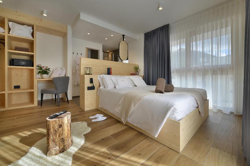 Junior Suite image 1