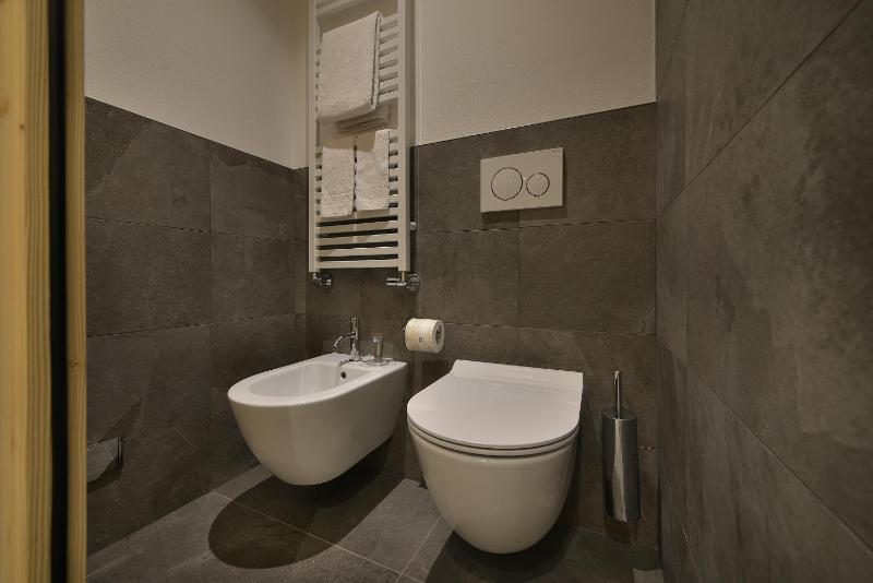 Junior Suite image 2