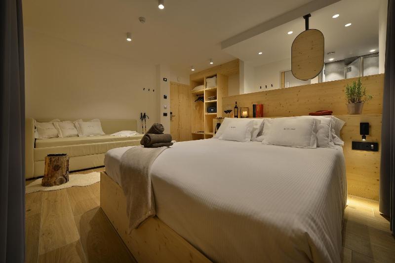 Junior Suite image 3