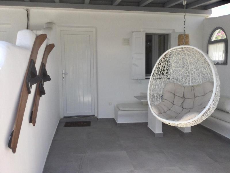 Studio with Outdoor Hot Tub image 1