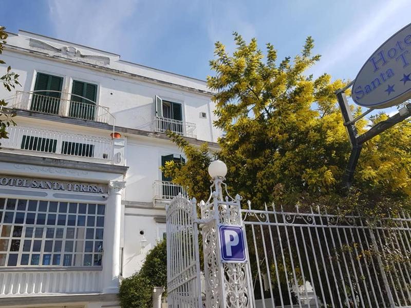 Standard Quadruple Room image 3