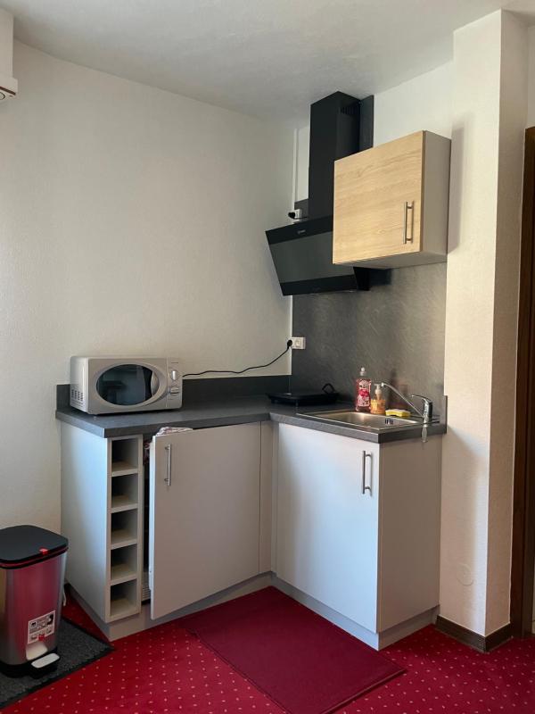 Studio Apartment image 4