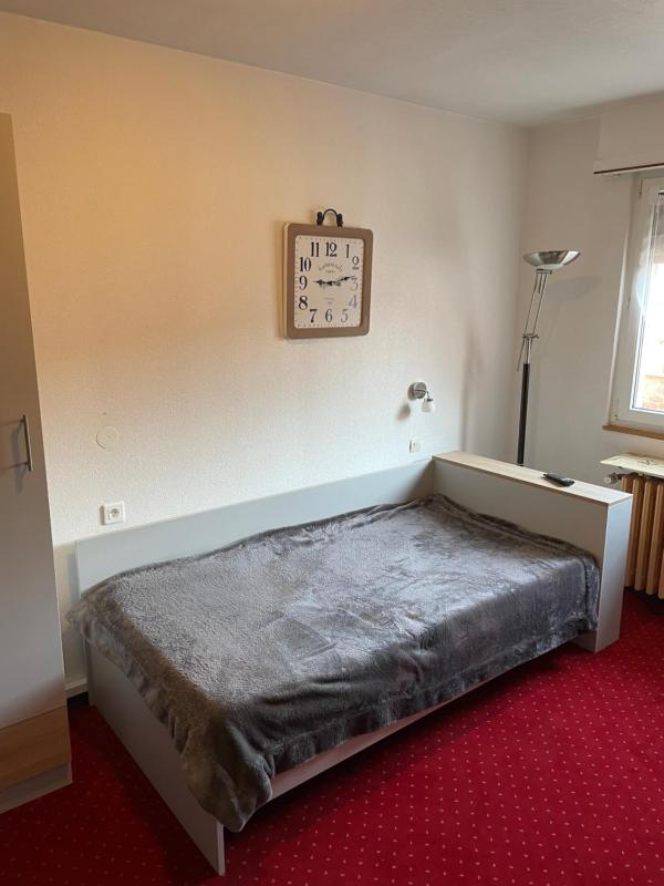 Studio Apartment image 3