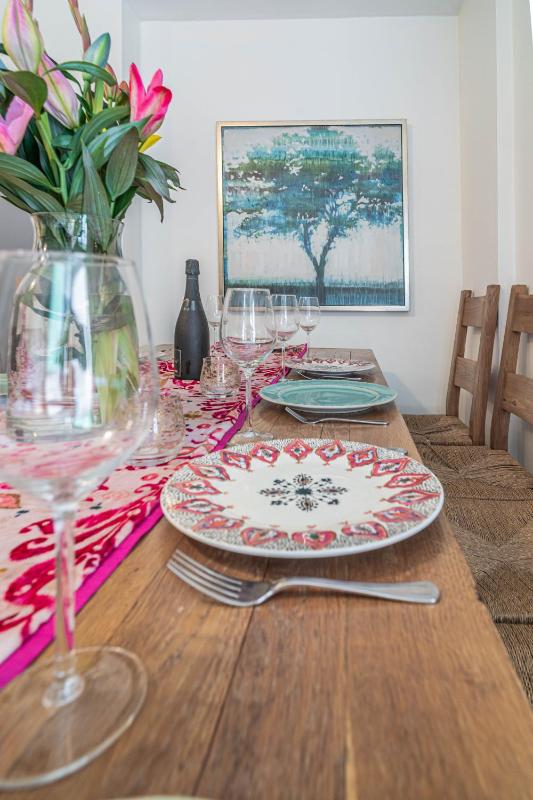 Standard Double Room with Shared Bathroom and Toilet image 3