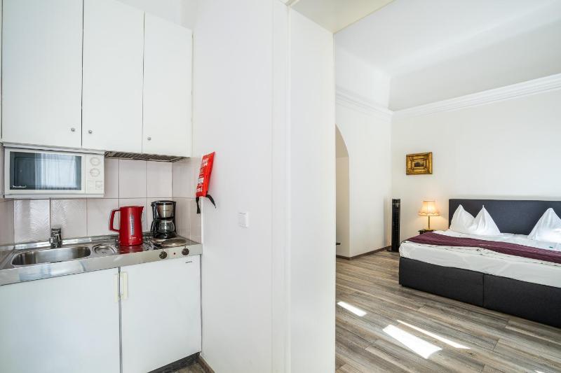 One-Bedroom Apartment image 3