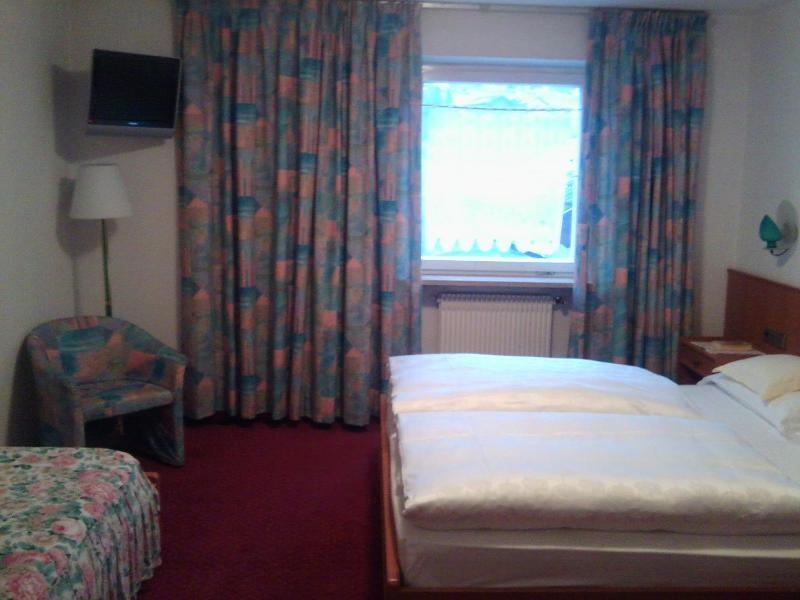 Standard Double Room image 1