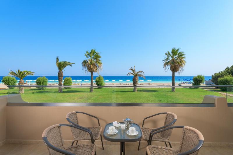 Apartment with Sea View (4 Adults) image 4