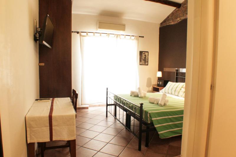 Double or Twin Room image 2