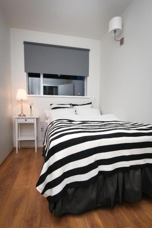Three Bedroom Apartment image 3