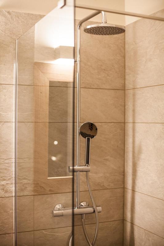 Double Room with Private Bathroom image 4