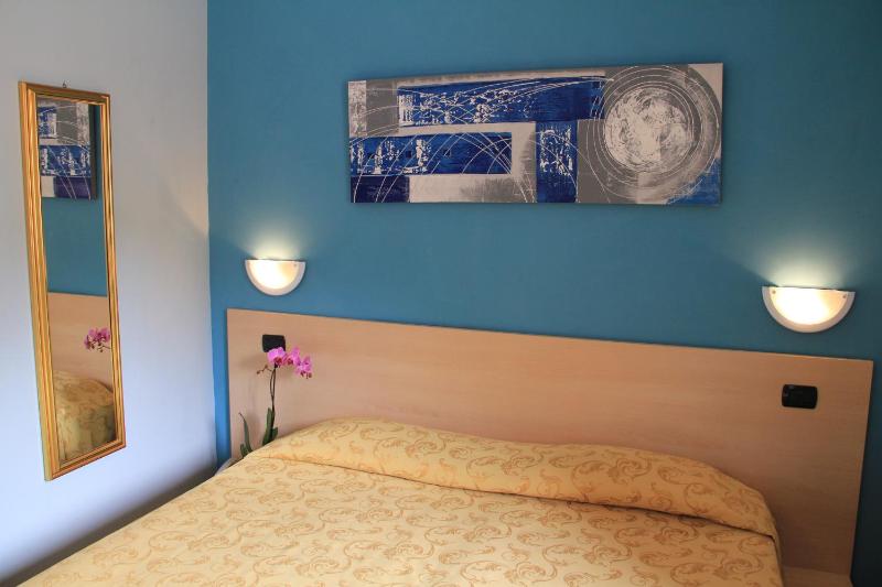 Lizard Hotel - image 22