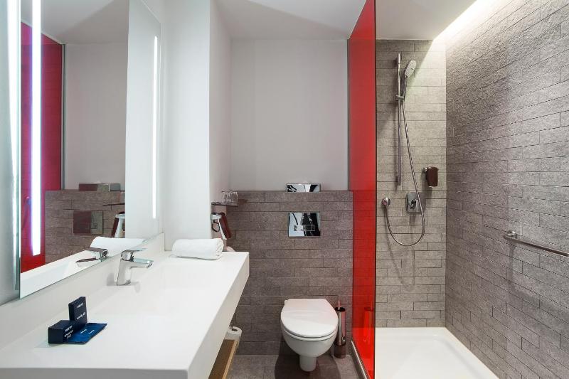 One-Bedroom Apartment image 1