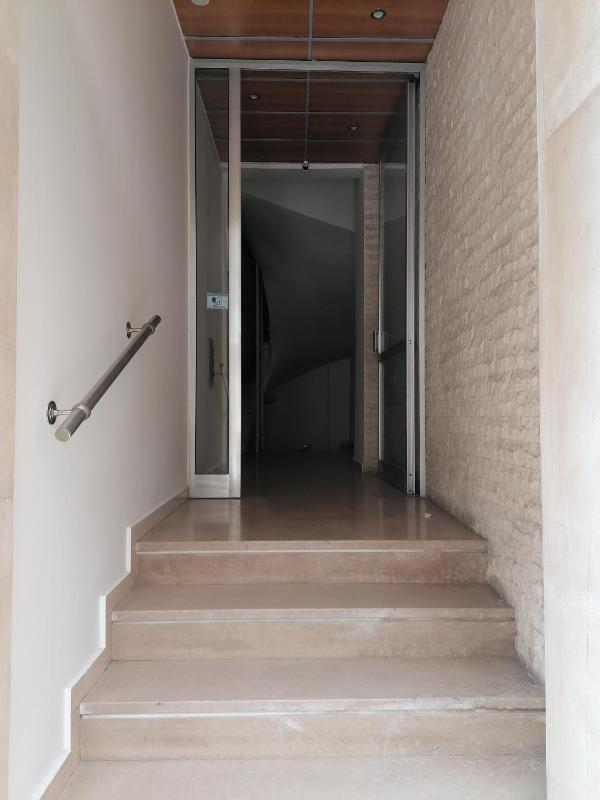 One-Bedroom Apartment image 1